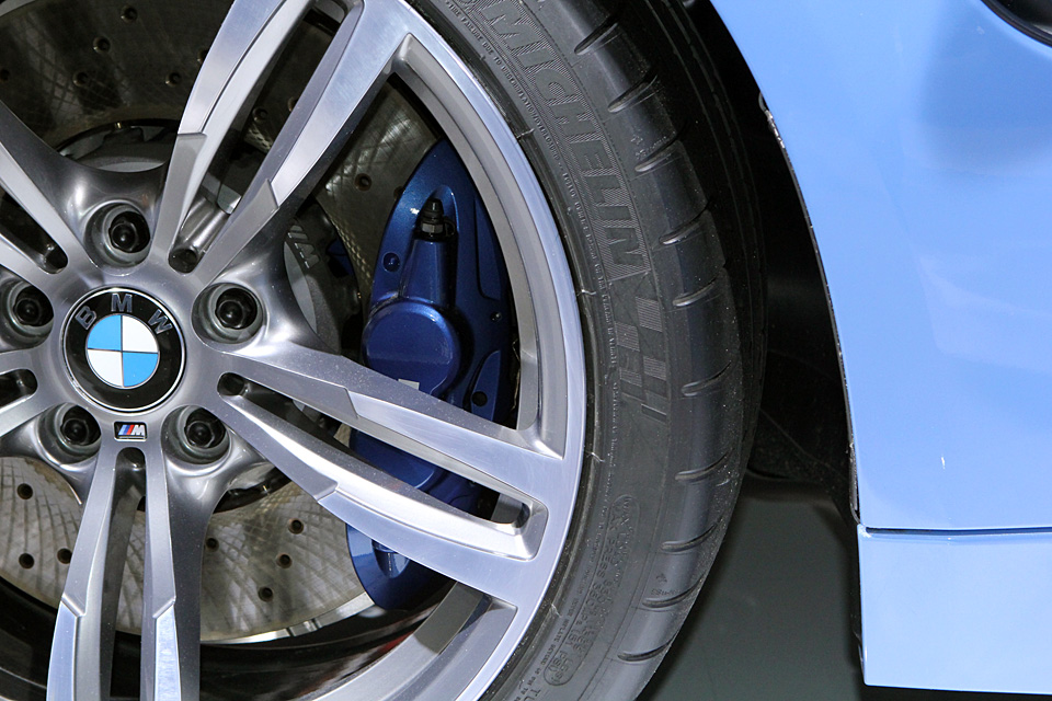 BMW M3 Sedan blue caliper