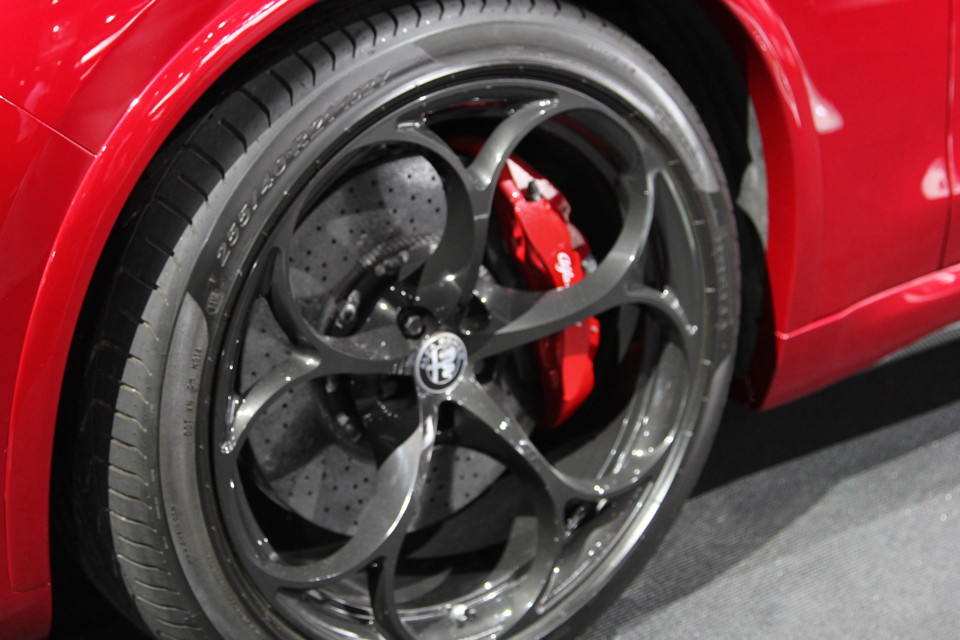 Alfa Romeo Stelvio wheels